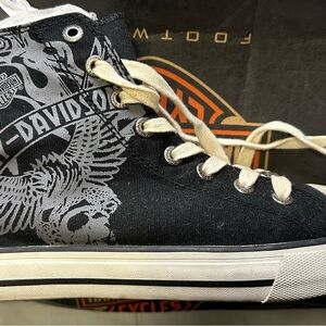 Harley-Davidson Black and White Graphic Sneakers Size 11 1/2 In Box